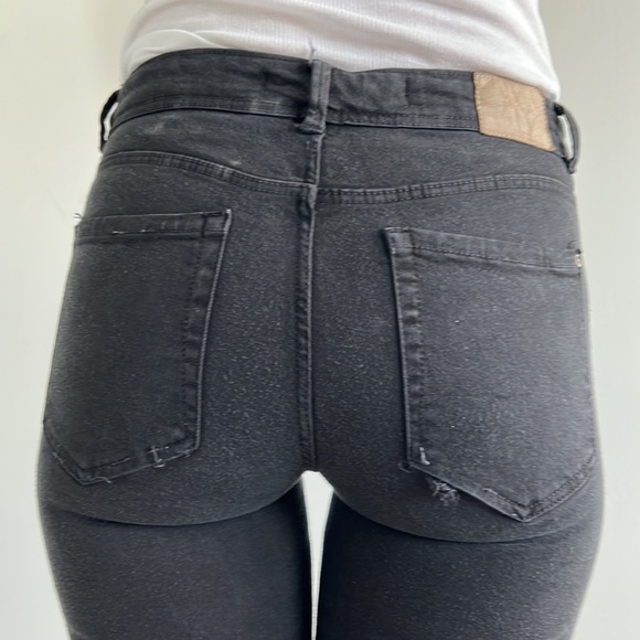 Black Demin - Picture 3 of 5